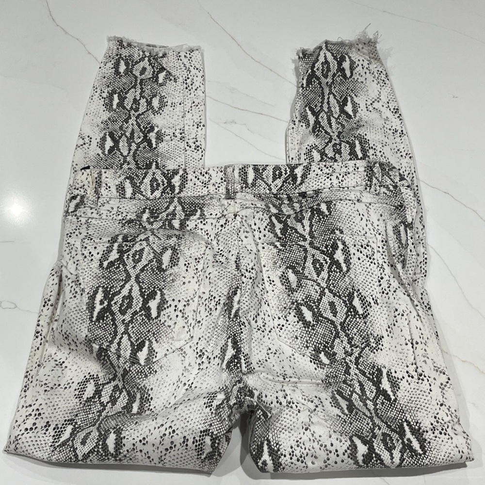 2/$30 Zara Monochrome Snakeskin Pattern Jeans, 8